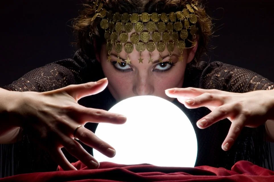 Bola de cristal para noiva continuar adivinhando as coisas